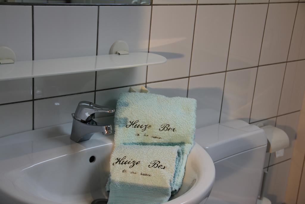 B&B Huize Bex NeerNeerpelt Quarto foto